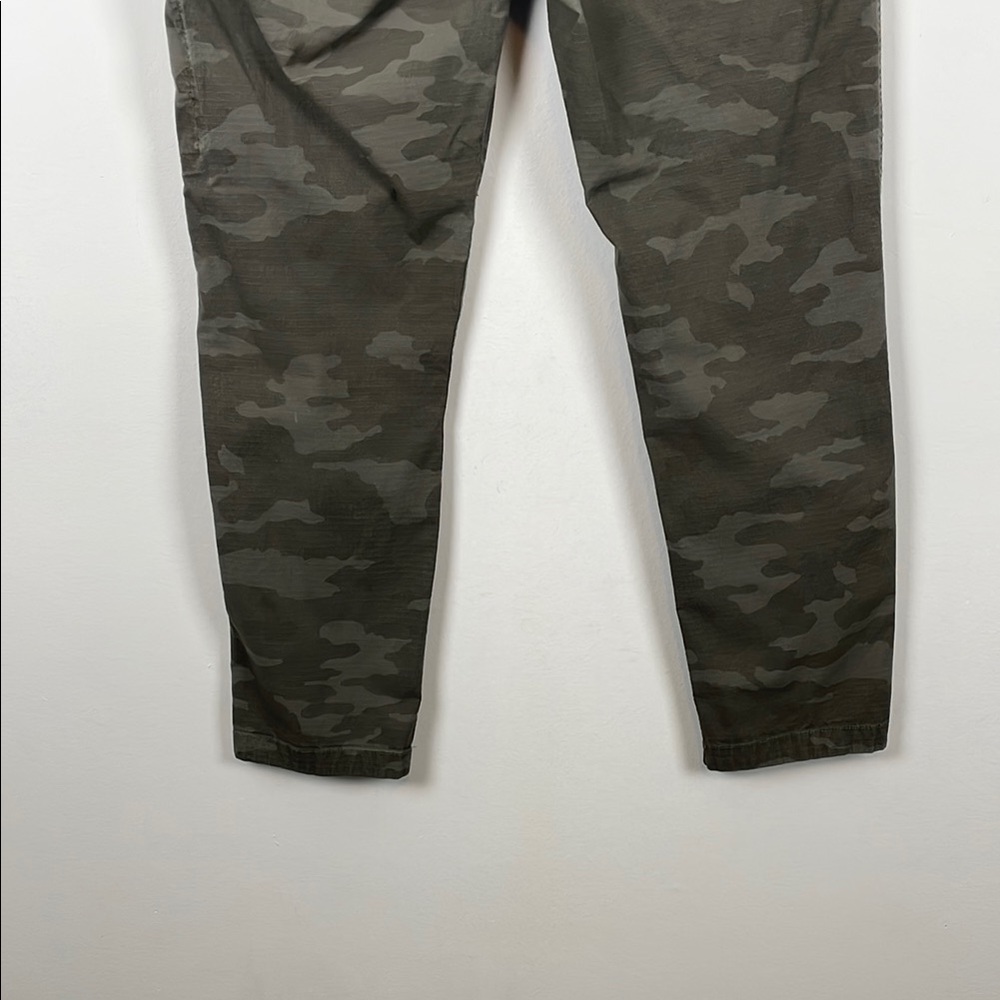 Vuori Ripstop Duraterra Slim Fit Hiking Women's XL Camo 5 Pocket Cargo Pants - Picture 7 of 10